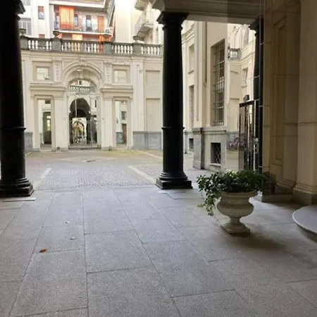 Il Cortiletto In Centro A * Τορίνο