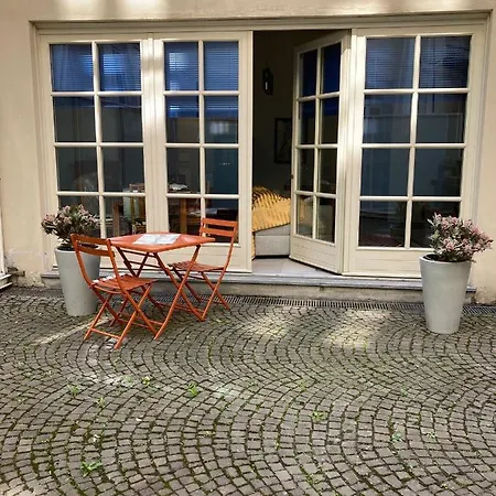 Il Cortiletto In Centro A Hotel Turin