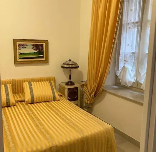 Il Cortiletto In Centro A Hotel